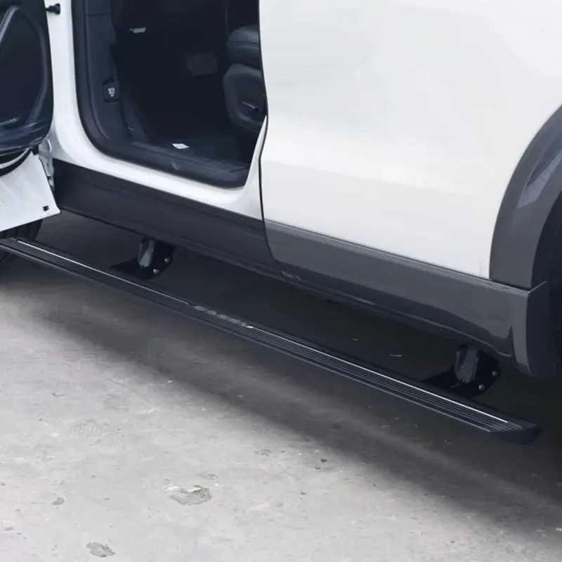 Toyota RAV4 electric side step deployed